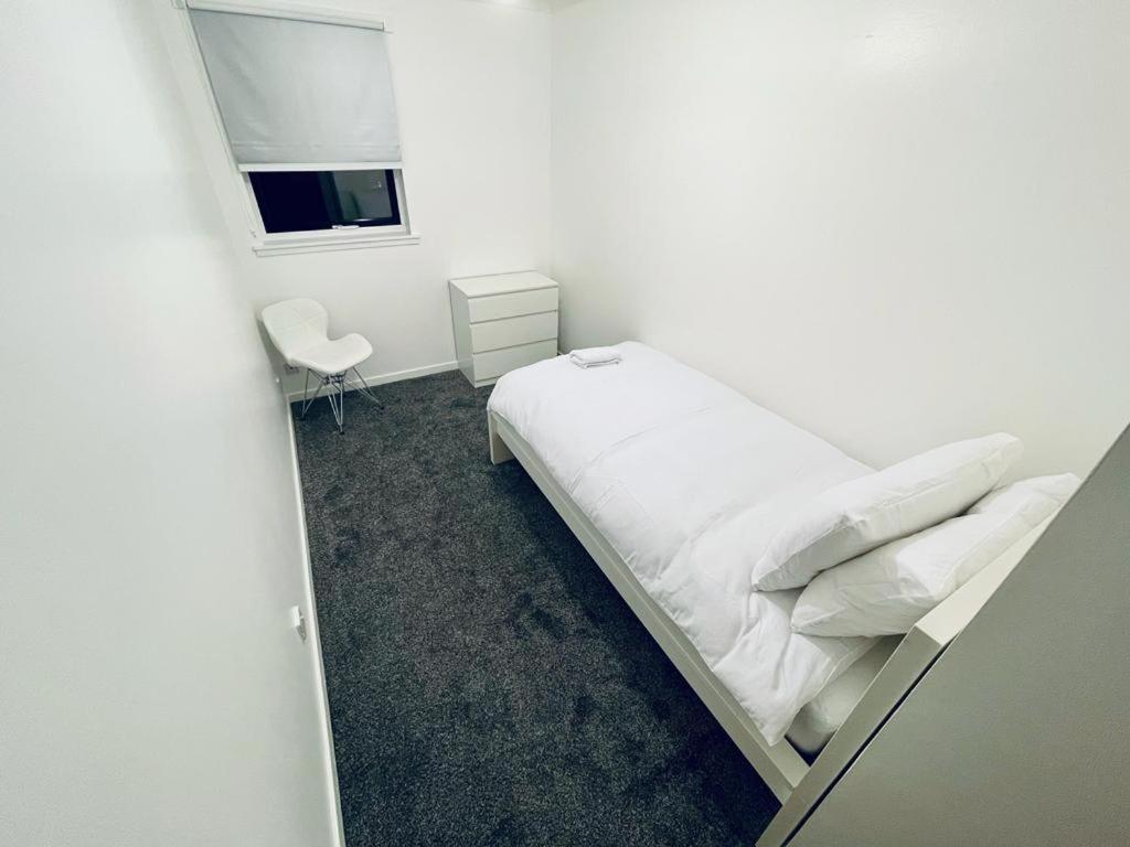 Modern 2 Bedroom Apartment With Free Parking Γλασκώβη Εξωτερικό φωτογραφία